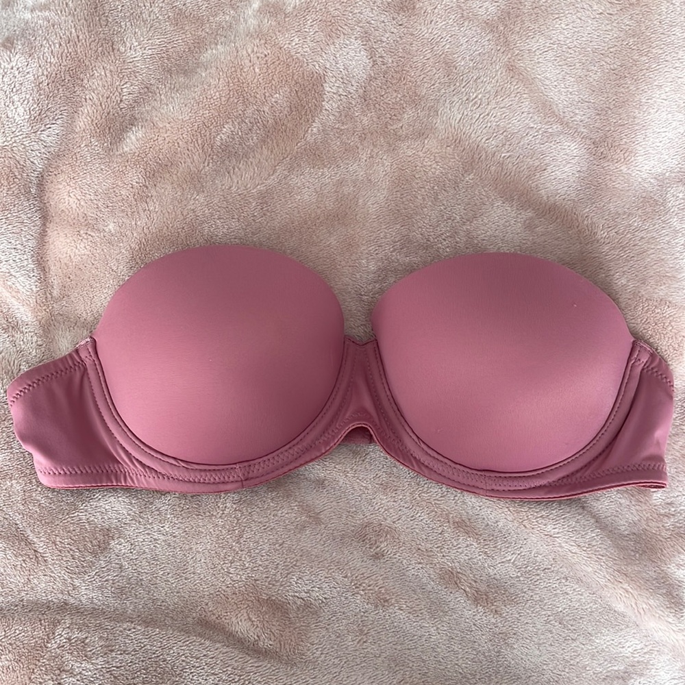 Victoria’s Secret PINK strapless push up bra